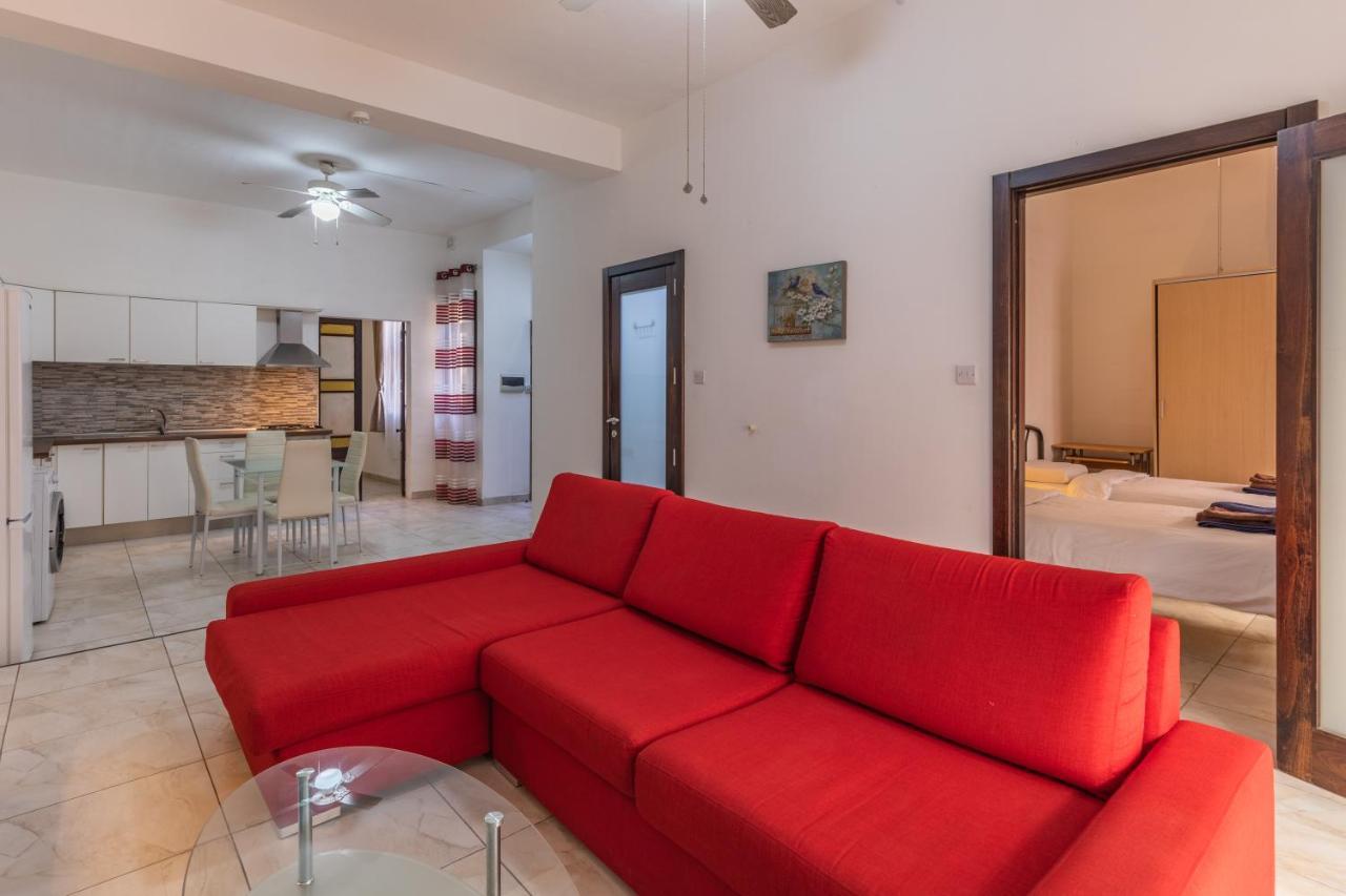 Bormla - Comfortable Two Bedroom Apartment Cospicua エクステリア 写真